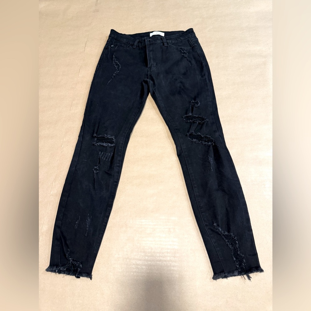 KanCan Black Ankle Cropped Distressed Jeans